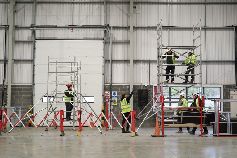 Horizon Platforms' PASMA instructor showing 5 people how to use mobile towers